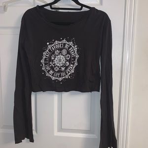 Cute crop top flare sleeves